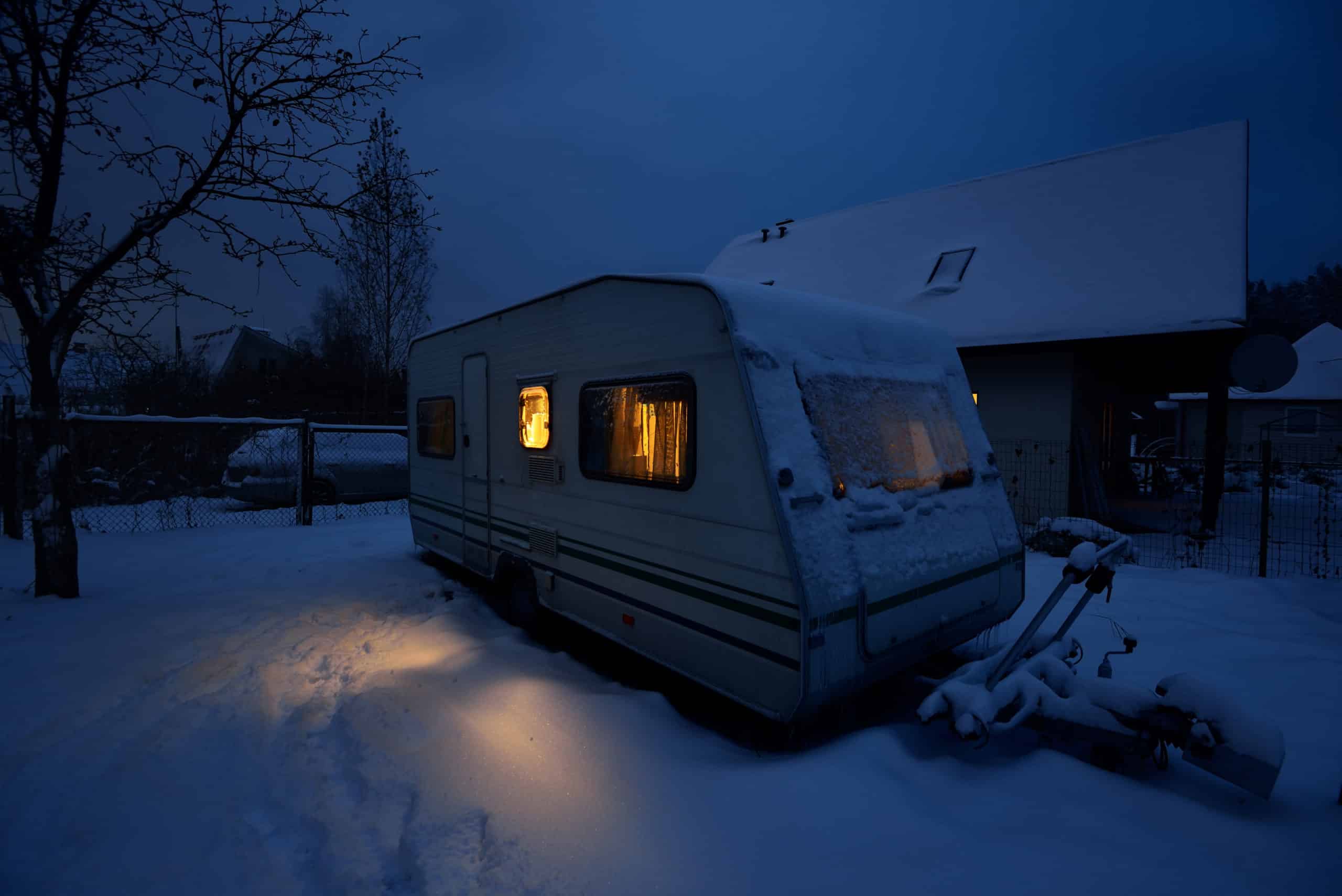 towing travel trailer in snow
